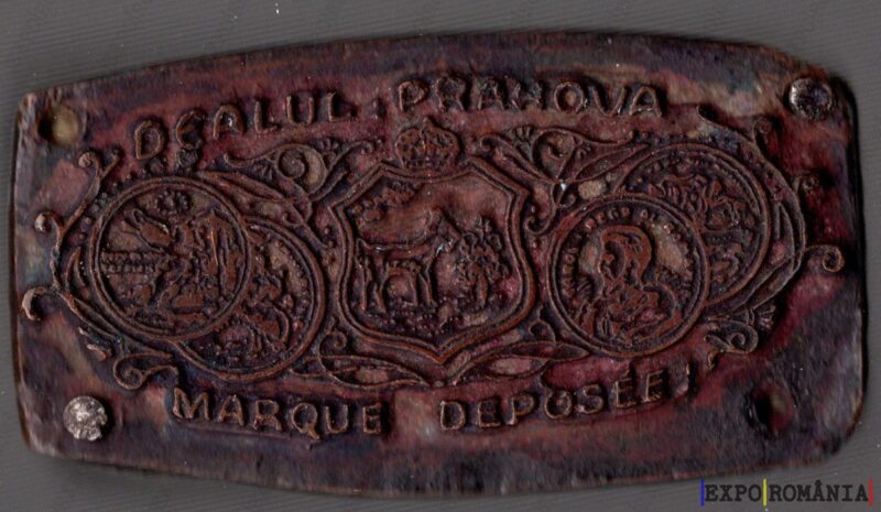 Placă veche cu insigna și inscripții decorative