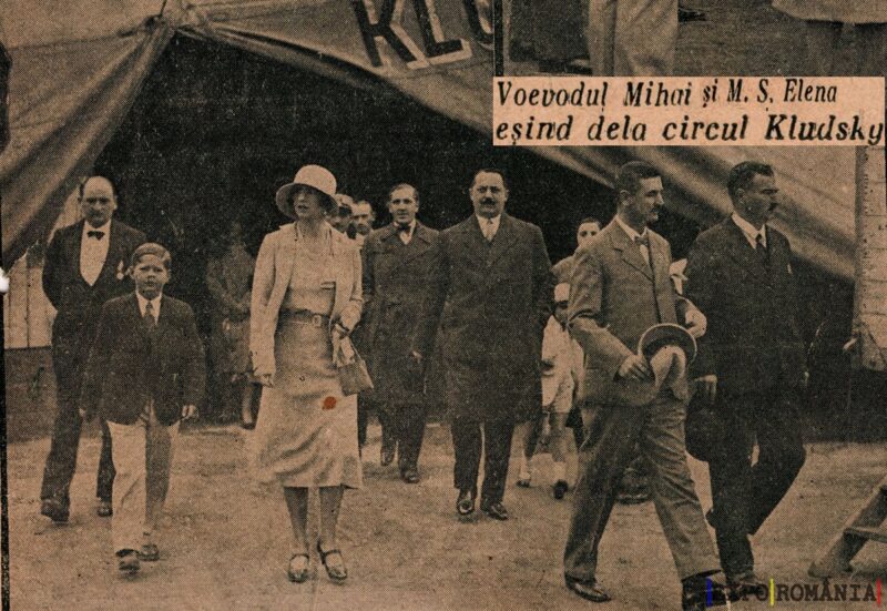 Regele Mihai Ieșind de la Circ - Anii '30