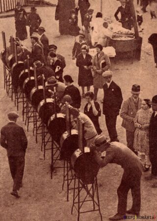 Târgul Moșilor Video Porno - Anii '30