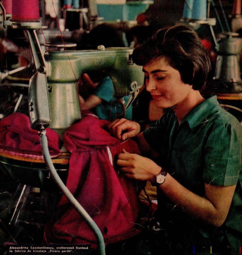 București Muncitoare la Fabrica - Anii '60