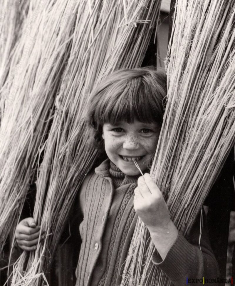 Copil Pistruiat Intre Paie - Anii '60