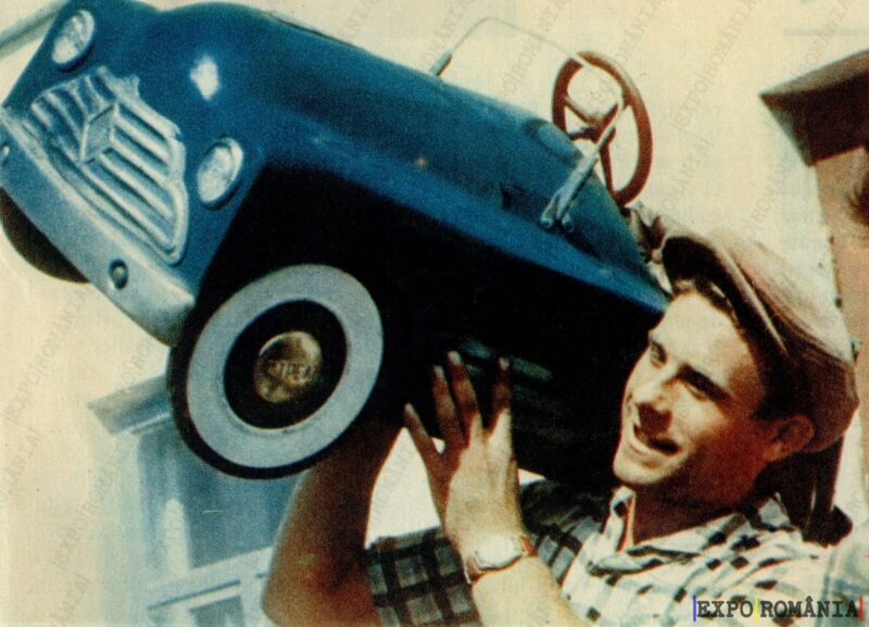 Mașinuță Jucărie Tata Pentru Copil - Anii '60