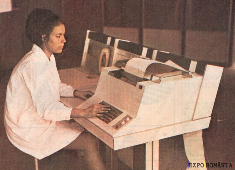 Femeie la Computer - Anii '70 - 58