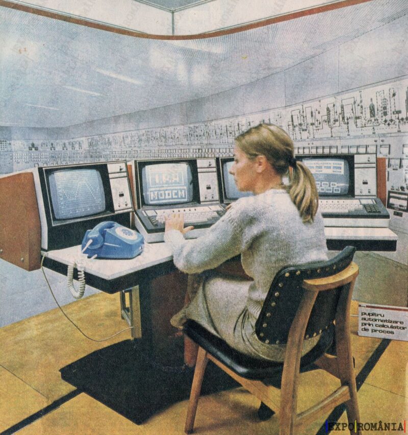 Femeie la Computer - Anii '70 - 59