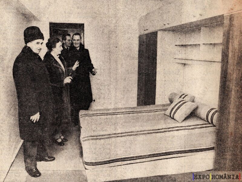 Nicolae Ceaușescu la o Expoziție de Mobila - Anii '70