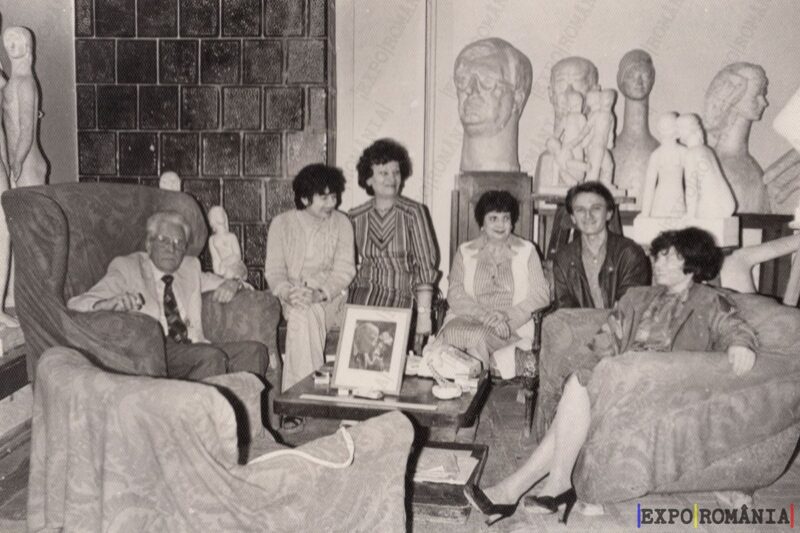 Atelier Sculptura Cornel Medrea și Ada Medrea cu Prieteni - Anii '80 - 08